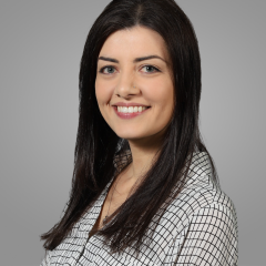 Headshot of smiling person
