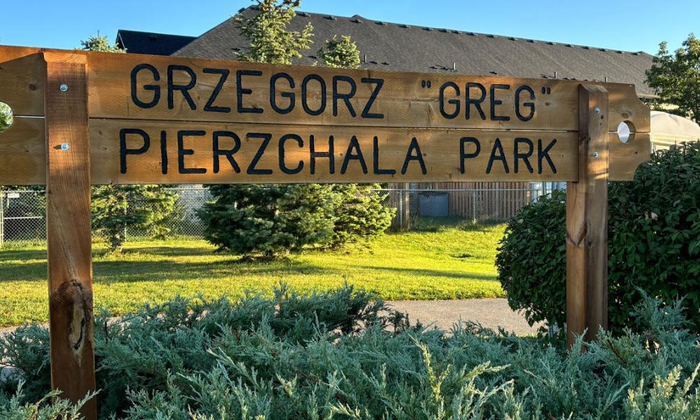 Grzegorz “Greg” Pierzchala Park wooden sign