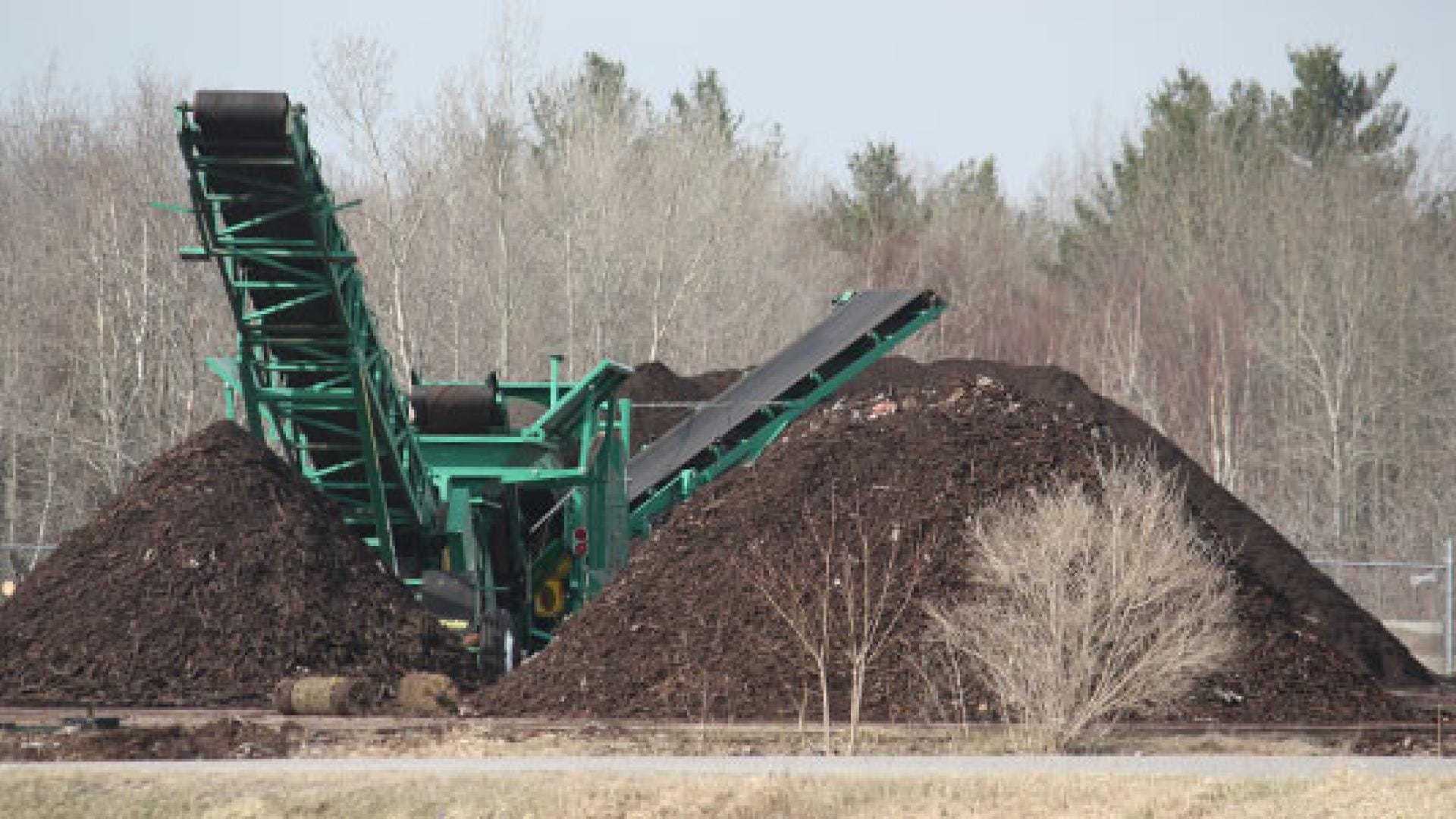 Compost screening at Barrie Landfill